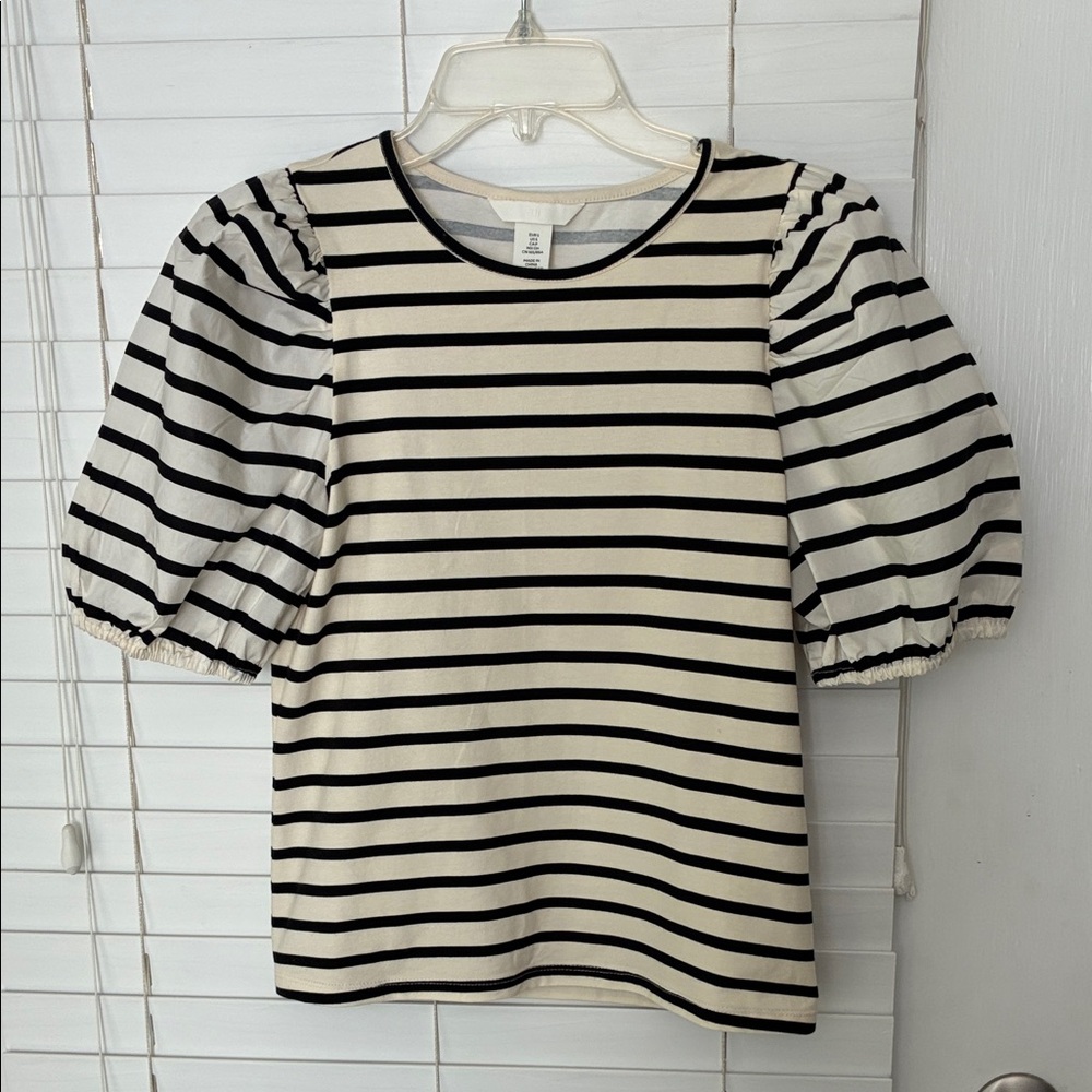 H&M Puff Sleeve Top SZ S Cream Beige Black